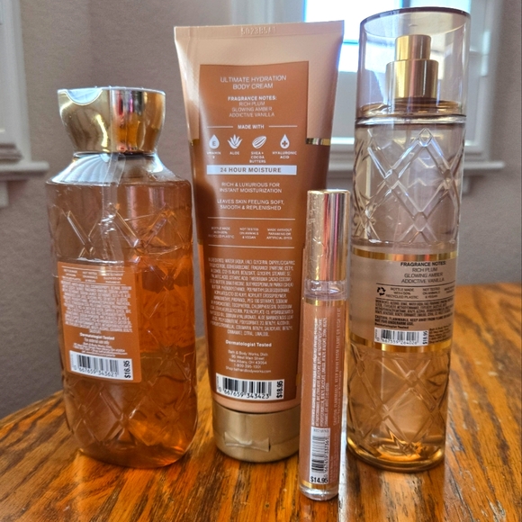 πBOGO 50% OFFππ§΄π NWTβΌοΈ BBW Ultimate 4-piece Collection of "Viva Vanilla" - Picture 3 of 12